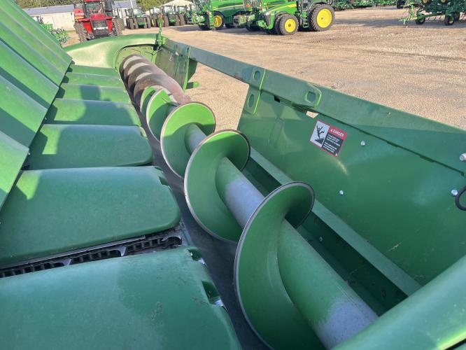 John Deere 708C