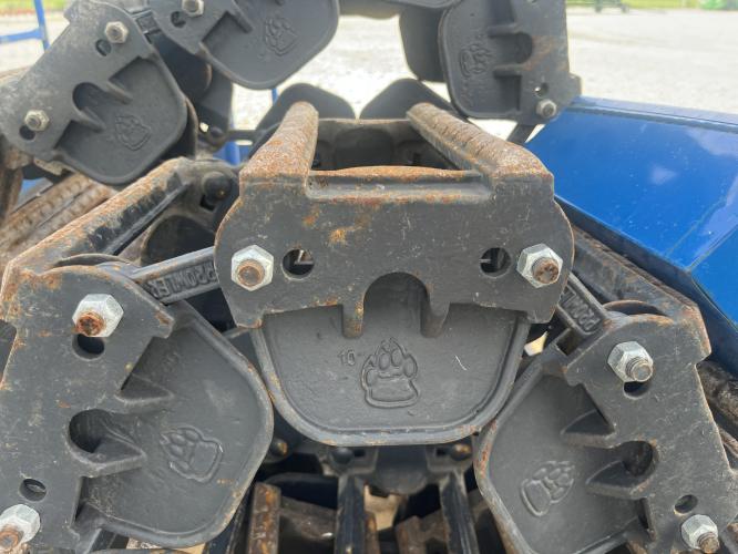 John Deere 240