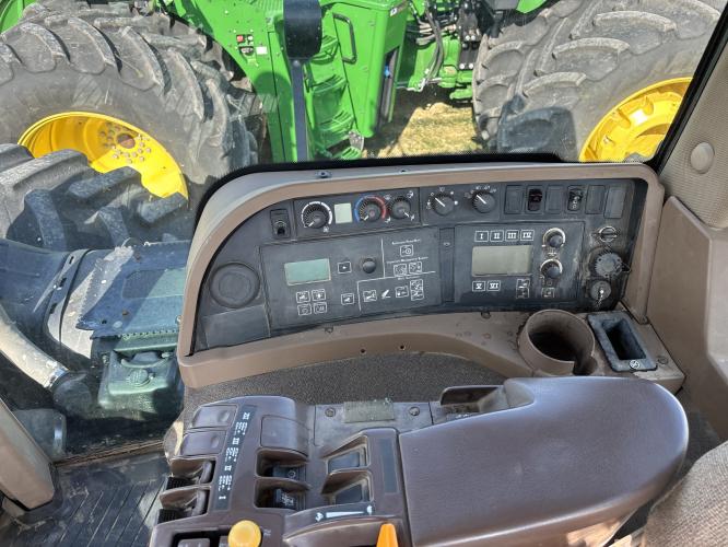 John Deere 9530