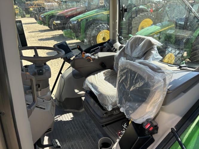 John Deere 6R 130