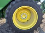 John Deere X9 1100