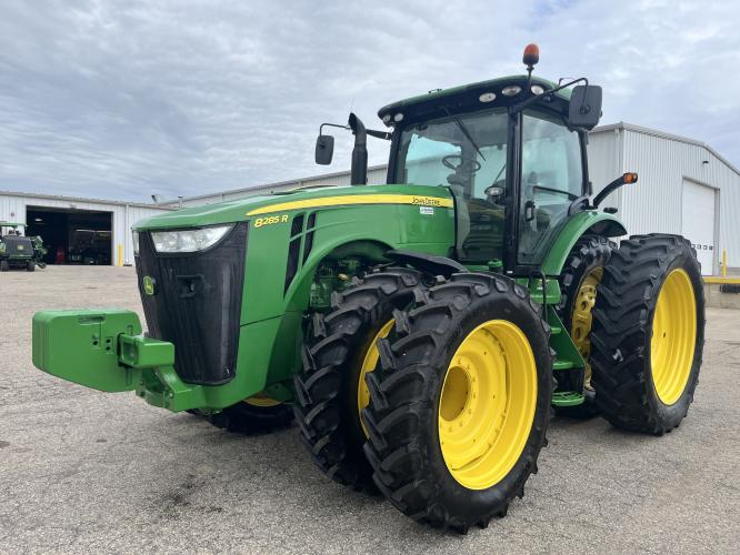 John Deere 8285R