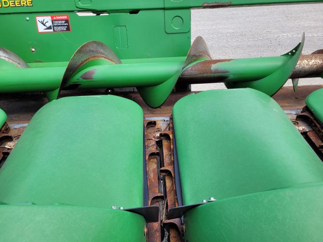 John Deere 608C StalkMaster