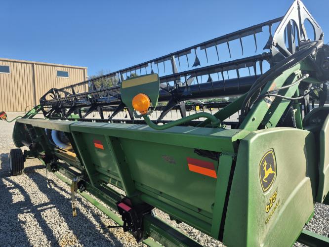 John Deere 625F