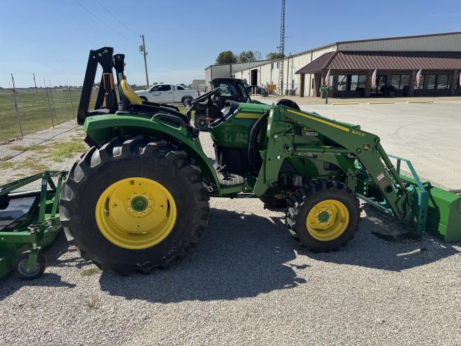 John Deere 4066R