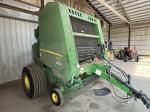 John Deere 560M