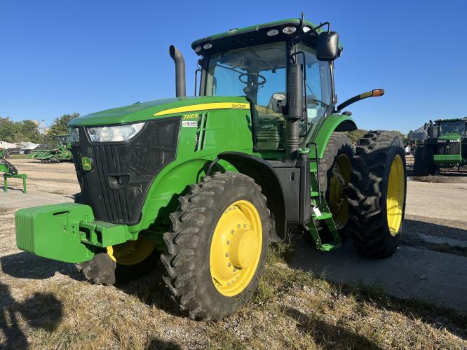 John Deere 7200R