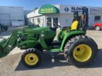 John Deere 3032E
