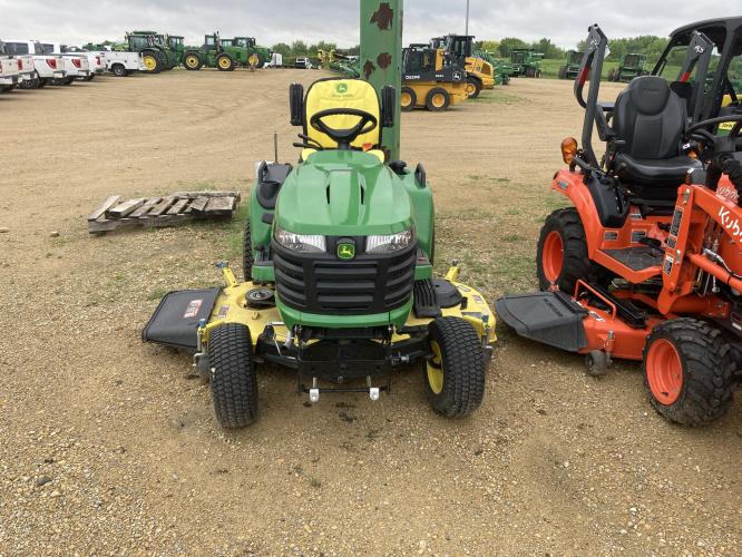 John Deere X734