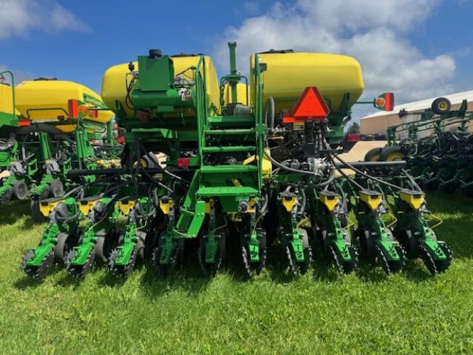 John Deere DB58