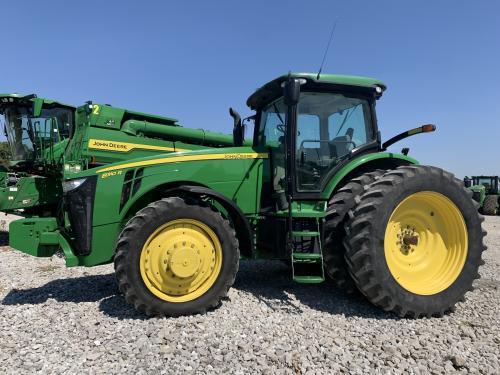 2011 John Deere 8310R