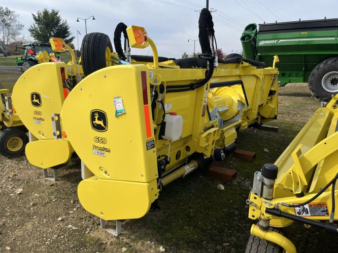 John Deere NEW 659