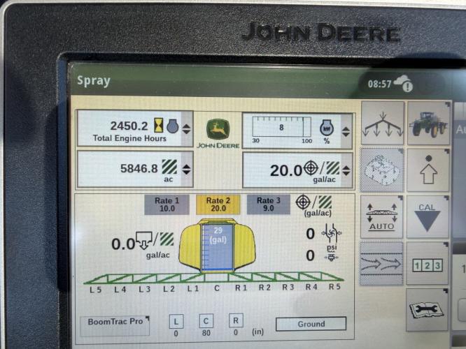 John Deere R4038