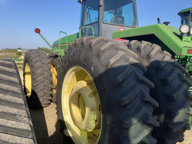 John Deere 8970