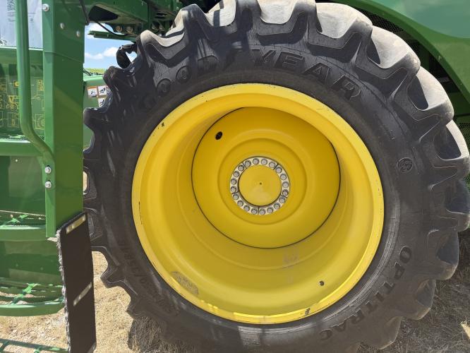 John Deere S790
