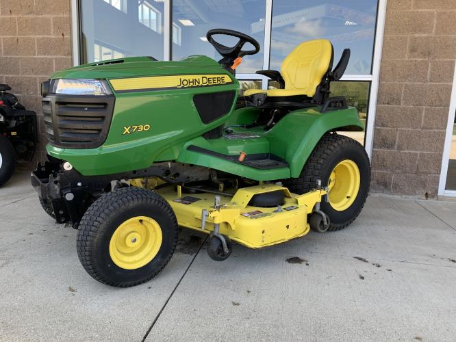 John Deere X730
