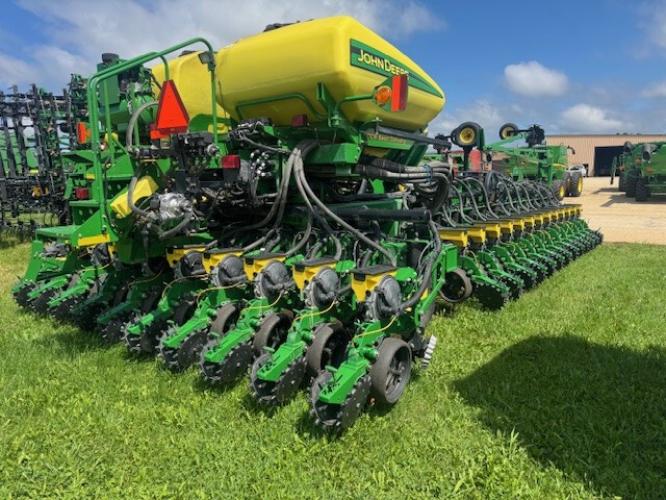 John Deere DB58